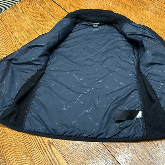 Marmot pink and black zip front fleece jacket.  Size Medium. Good condition - Picture 5 of 14